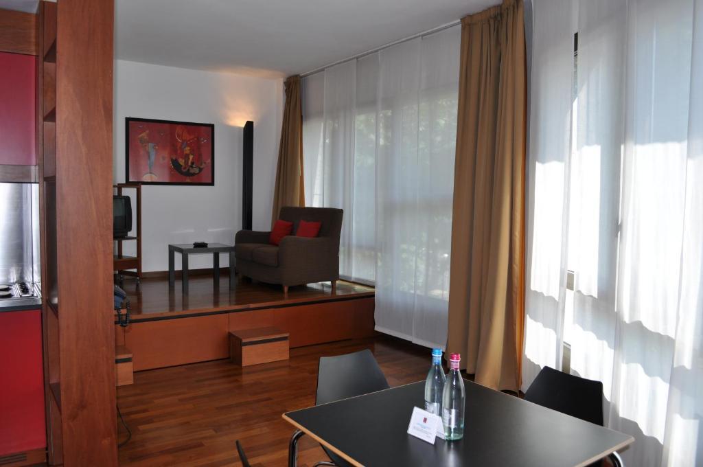 Residence Le Corti Μιλάνο Δωμάτιο φωτογραφία