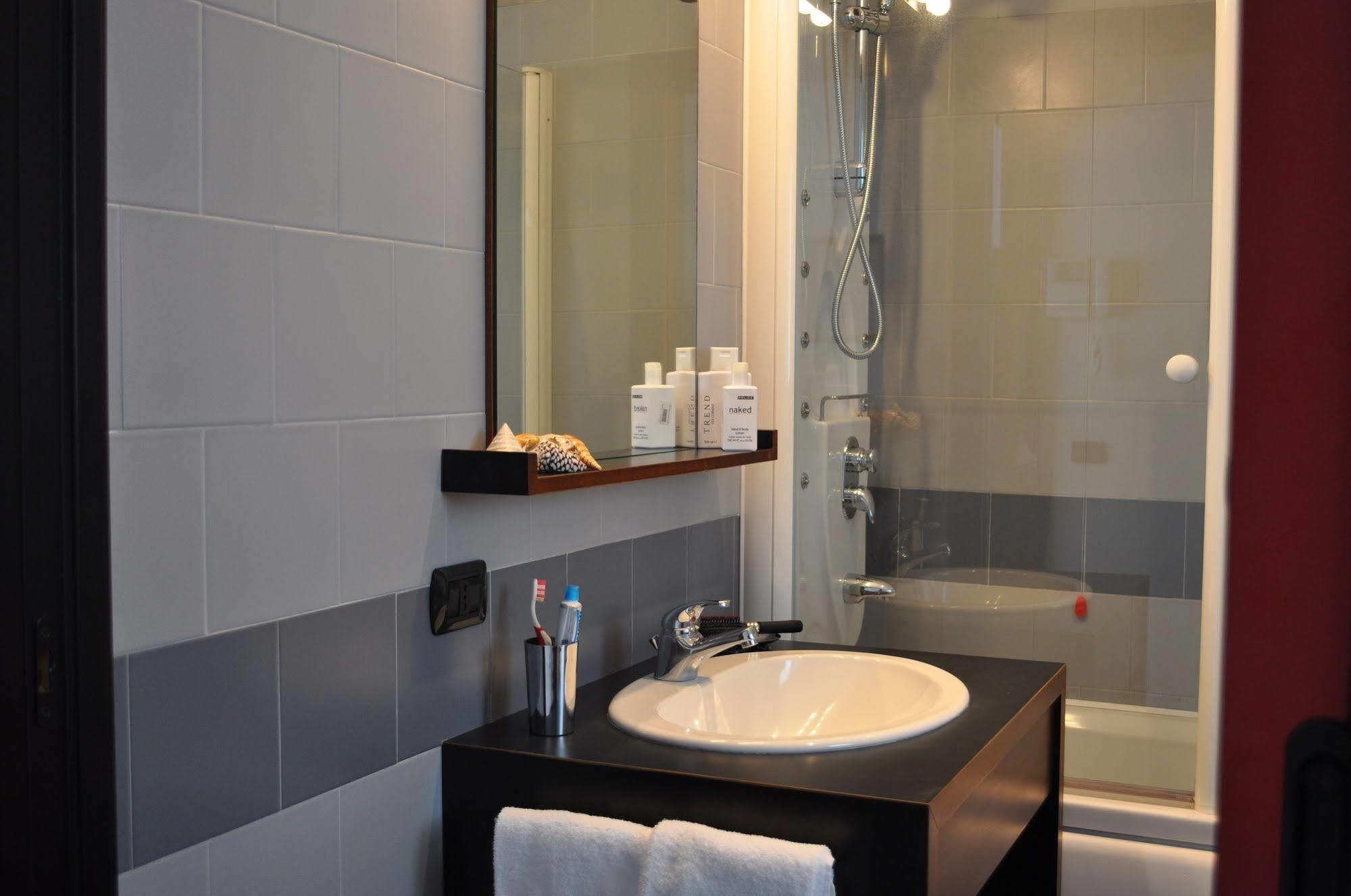 Residence Le Corti Μιλάνο Εξωτερικό φωτογραφία